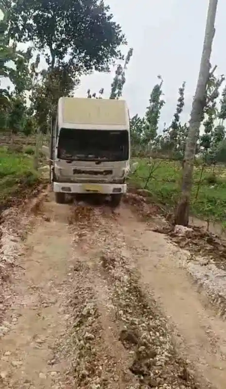 Skandal Tambang Ilegal Tuban: Tim Investigasi Dihalangi Dump Truk, Oknum PNS Diduga Jadi Dalang, Suap Dilontarkan Terbuka