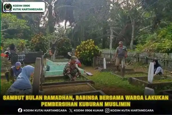 Sambut Bulan Ramadhan, Babinsa Bersama Warga Lakukan Pembersihan Kuburan Muslimin