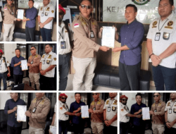 Buktikan janji, Ketum LIN Datangi Kejari Sorong: Pertanyakan Foto Penyidikan Puskesmas, Sekaligus Serahkan Laporan Baru Dugaan Korupsi KONI