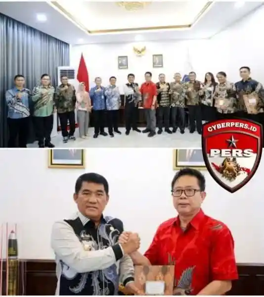 GUBERNUR SULUT SERAHKAN SK FKDM – FORUM DIDEPANKAN JAGA STABILITAS SOSIAL