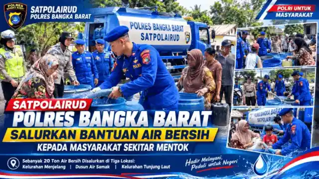 Satpolairud polres Bangka Barat salurkan bantuan air bersih kepada Masyarakat sekitar mentok.
